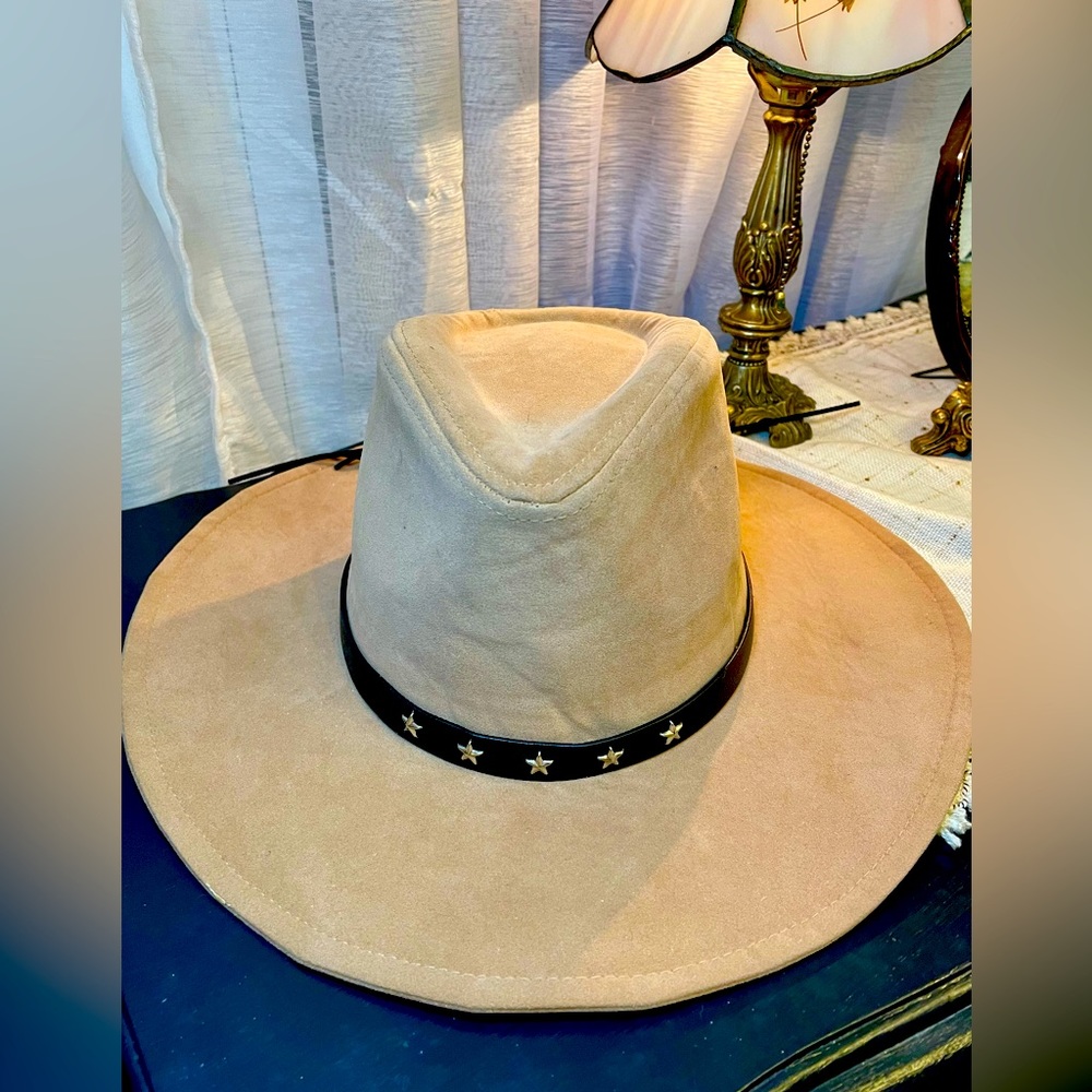 Dolls kill Boho western tan suede cowboy hat. Never worn